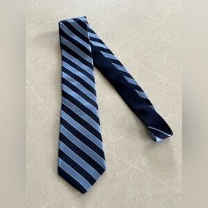 Tommy Hilfiger Classic Blue Striped Men's 100% Silk Tie Navy and Light Blue